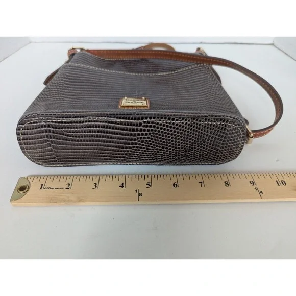 Dooney & Bourke Purse Lizard Embossed Letter Carrier Crossbody Chestnut Pebbled - Picture 6 of 7